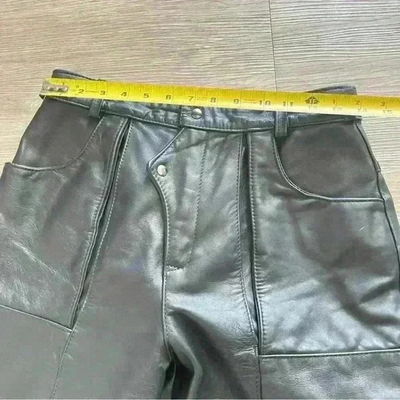 BLACK LEATHER PANT  MADE IN CANADA CLASSY SIZE 14 - Picture 9 of 15